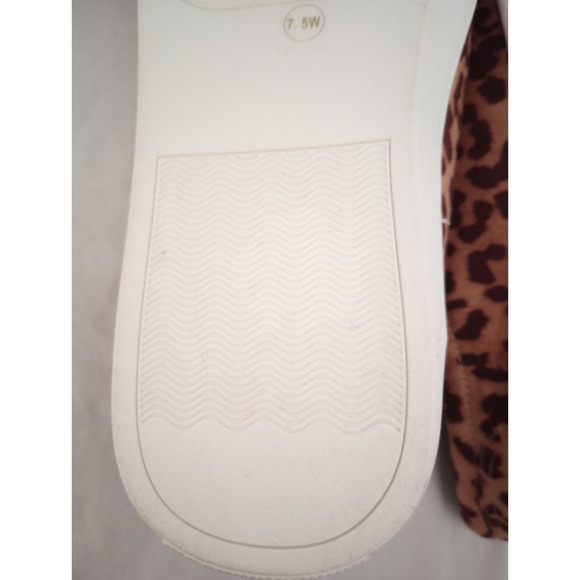 Lane Bryant Leopard Cheetah Sneakers 7.5W NWT - Picture 11 of 12